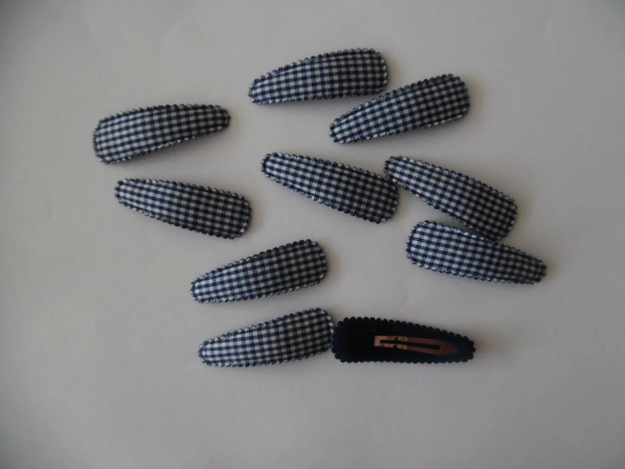 Partij 10 haarspeldjes 5 cm donkerblauw geruit